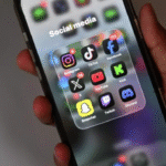 En Australie, les moins de 16 ans bannis des réseaux sociaux, une première mondiale