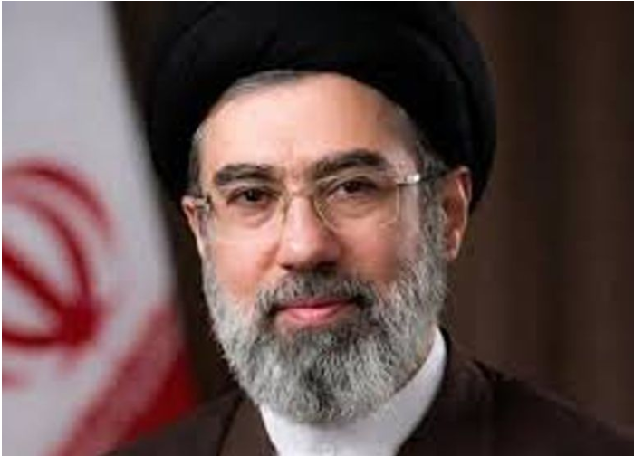 Iran : Mojtaba Khamenei devient le nouveau guide suprême après la mort d’Ali Khamenei