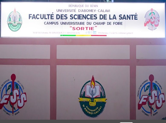Suspension des stages hospitaliers au Bénin : le doyen de la FSS met en garde les étudiants en médecine